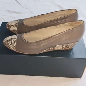 AGL women's wedge cap toe shoes- size 40